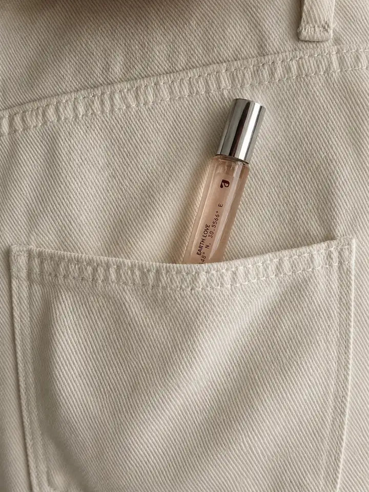 EARTH LOVE OIL ROLL